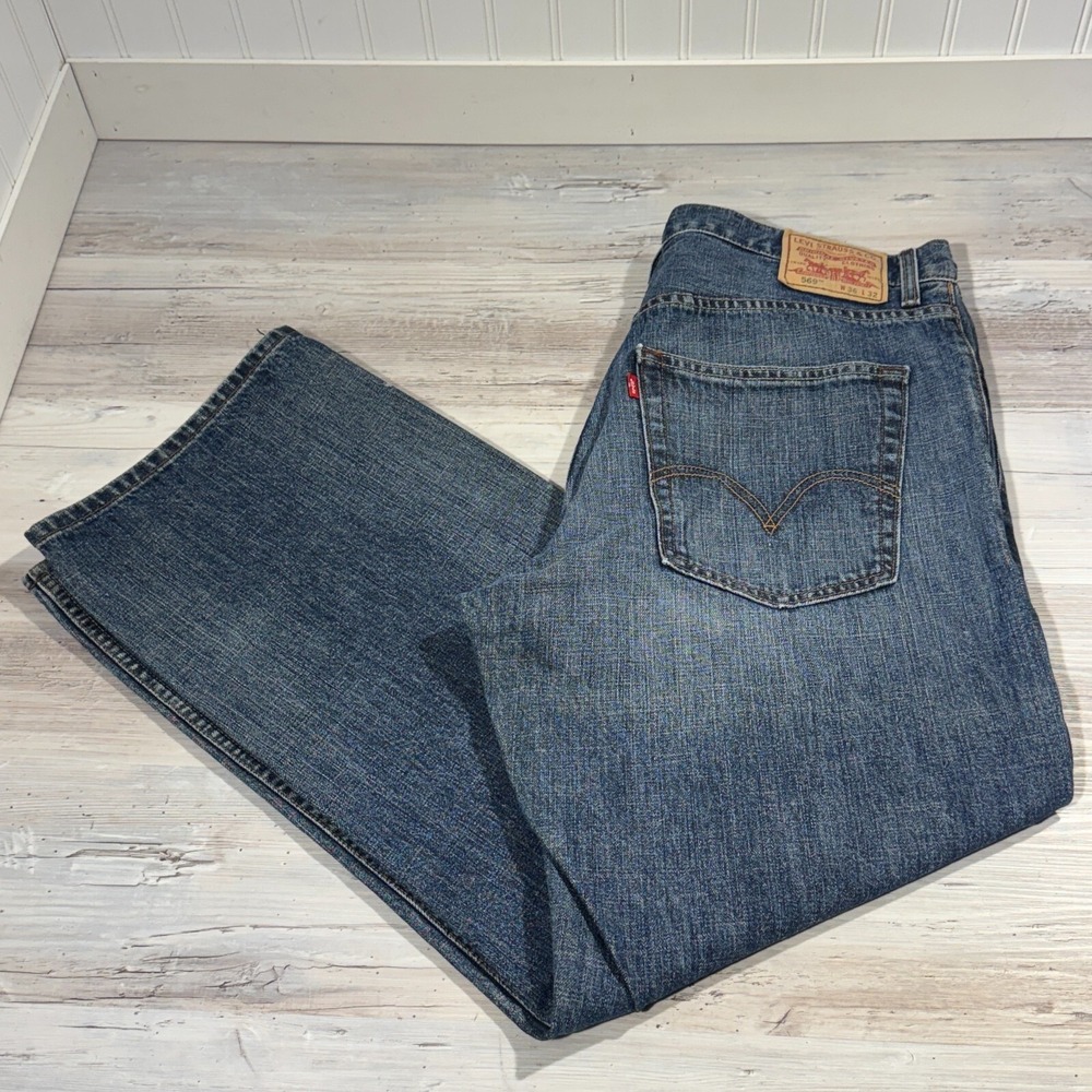 Vintage Levi's 560 Men's 36x32 Loose Fit Straight Leg Rave Baggy Grunge